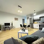 Apartstars - Zelwerowicza 11