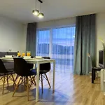 Apartstars - Zelwerowicza 11