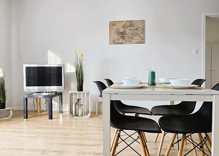 Apartstars - Zelwerowicza 11