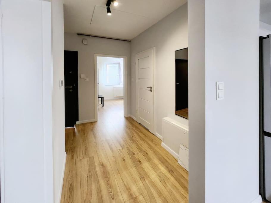 Apartment Apartstars - Zelwerowicza 11