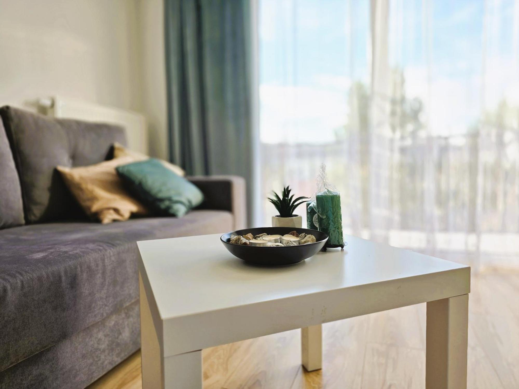 Apartstars - Zelwerowicza 11 *