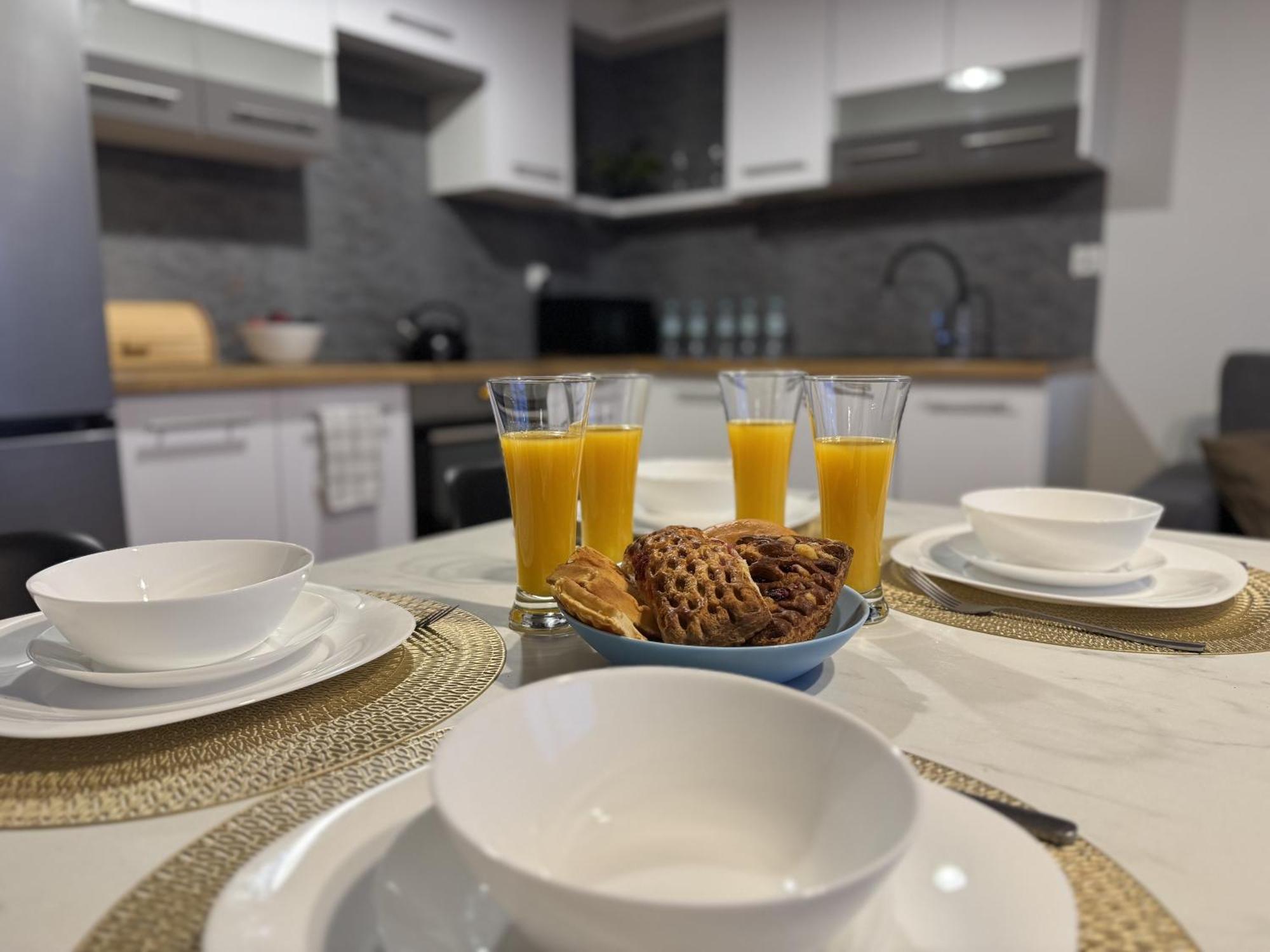 Apartment Apartstars - Zelwerowicza 11 *